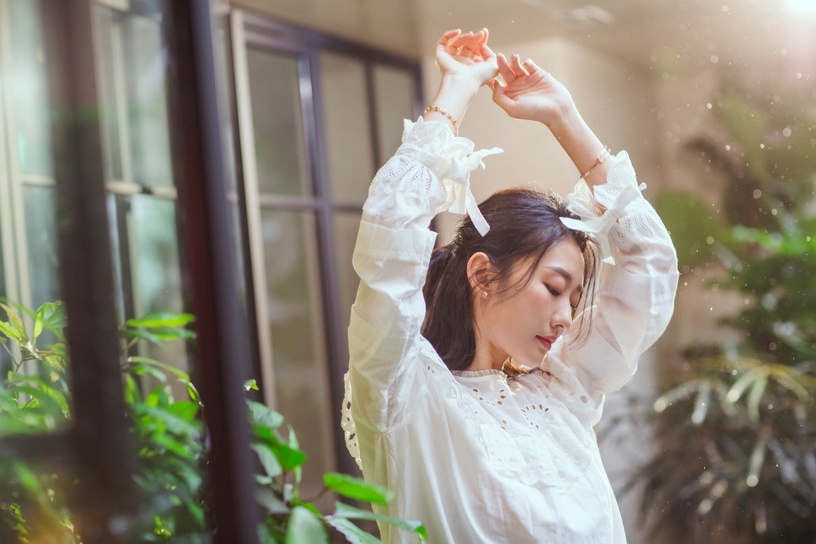 皺紋如何消除?6大臉部皺紋與原因、預防與淡化方法,10款抗皺保養品推薦