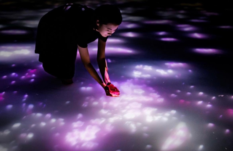 東京景點|2023「teamLab Planets TOKYO」,14項互動藝術品,漂浮花園、水晶宇宙美哭
