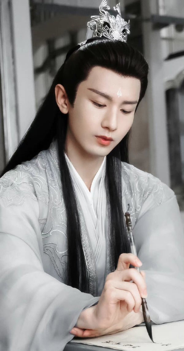 陸劇10位「神顏頂級帥哥」!肖戰楊洋90後最帥,王鶴棣是新一代神顏,而他是真無法取代
