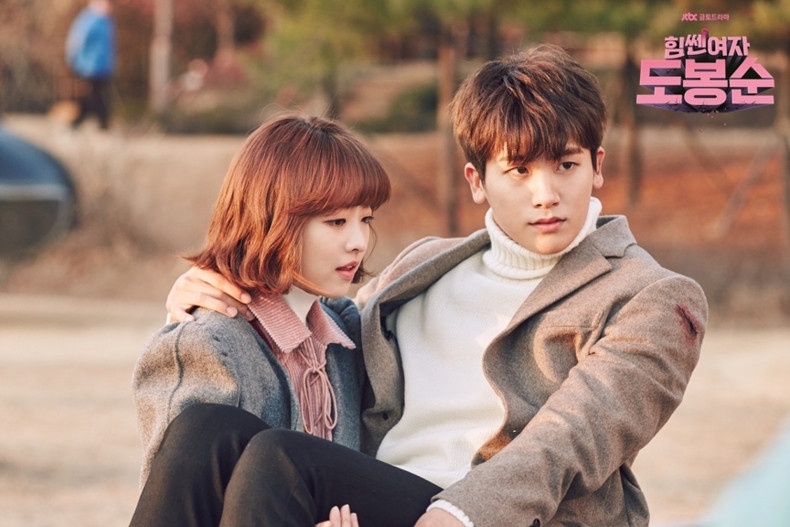近期Netflix影集積分TOP9!《星漢》第六,南宮珉2部舊劇上榜,這部超《黑暗榮耀》奪冠