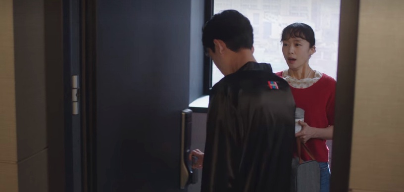 《浪漫速成班》6個感情彩蛋細節!行善「紅衣服」暗示兩人進展,2次「車上對話」藏呼應