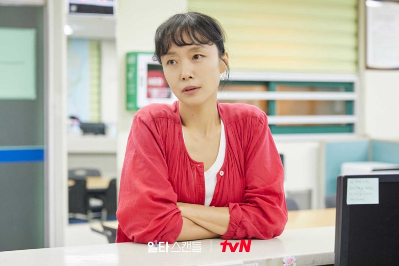 《浪漫速成班》6個感情彩蛋細節!行善「紅衣服」暗示兩人進展,2次「車上對話」藏呼應