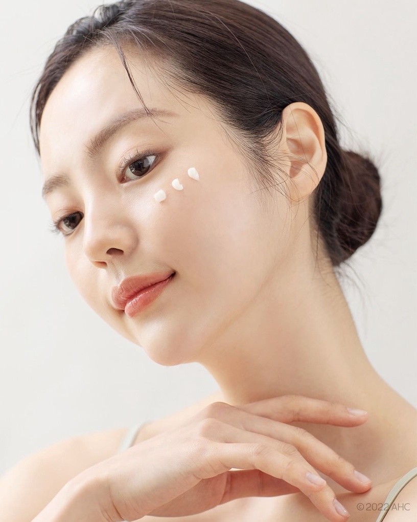 眼周細紋、黑眼圈超顯老?常見眼周問題一次詳解,加碼2023口碑「眼部精華、眼霜」推薦