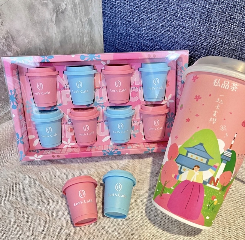 全家咖啡新品!全家櫻花色「迷你咖啡杯」絕美登場,粉紅、粉藍一杯25元就開喝
