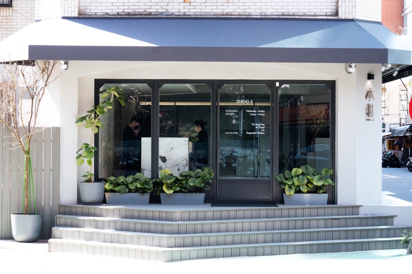 買一送一!網購甜點「承繼」概念店在松山,招牌焦糖起司蛋糕、肉桂捲必吃再享買一送一