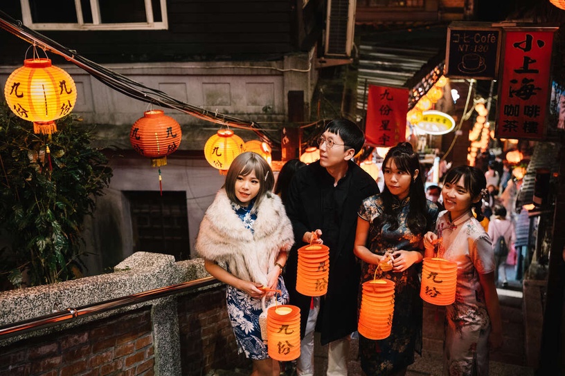 神隱少女場景重現!「九份紅燈籠祭」2/24登場,大紅燈籠點亮九份老街,228連假必訪!