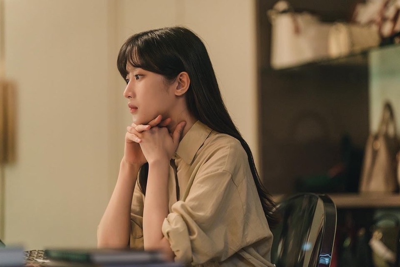 「我愛你,沒有什麼目的,只是愛你。」三毛寫給女人的15句愛情語錄,心酸卻真實。