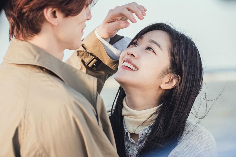 「我愛你,沒有什麼目的,只是愛你。」三毛寫給女人的15句愛情語錄,心酸卻真實。