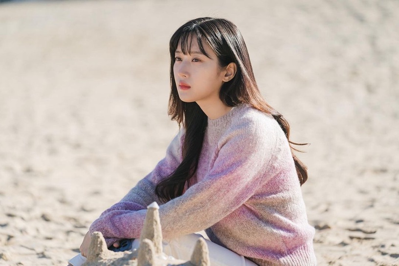「我愛你,沒有什麼目的,只是愛你。」三毛寫給女人的15句愛情語錄,心酸卻真實。