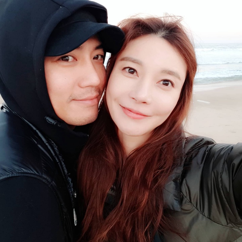 韓星「超特別」感情故事!劉台午街上對老婆一見鐘情,鄭星一和老婆網戀,他小學就求婚
