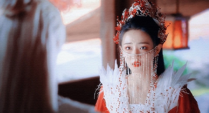 古裝仙俠劇10位女星「大婚造型」!楊超越魅惑,熱巴明豔,楊冪仙氣,劉亦菲卻醜得嚇人