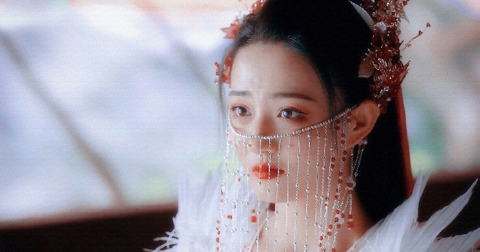 古裝仙俠劇10位女星「大婚造型」!楊超越魅惑,熱巴明豔,楊冪仙氣,劉亦菲卻醜得嚇人
