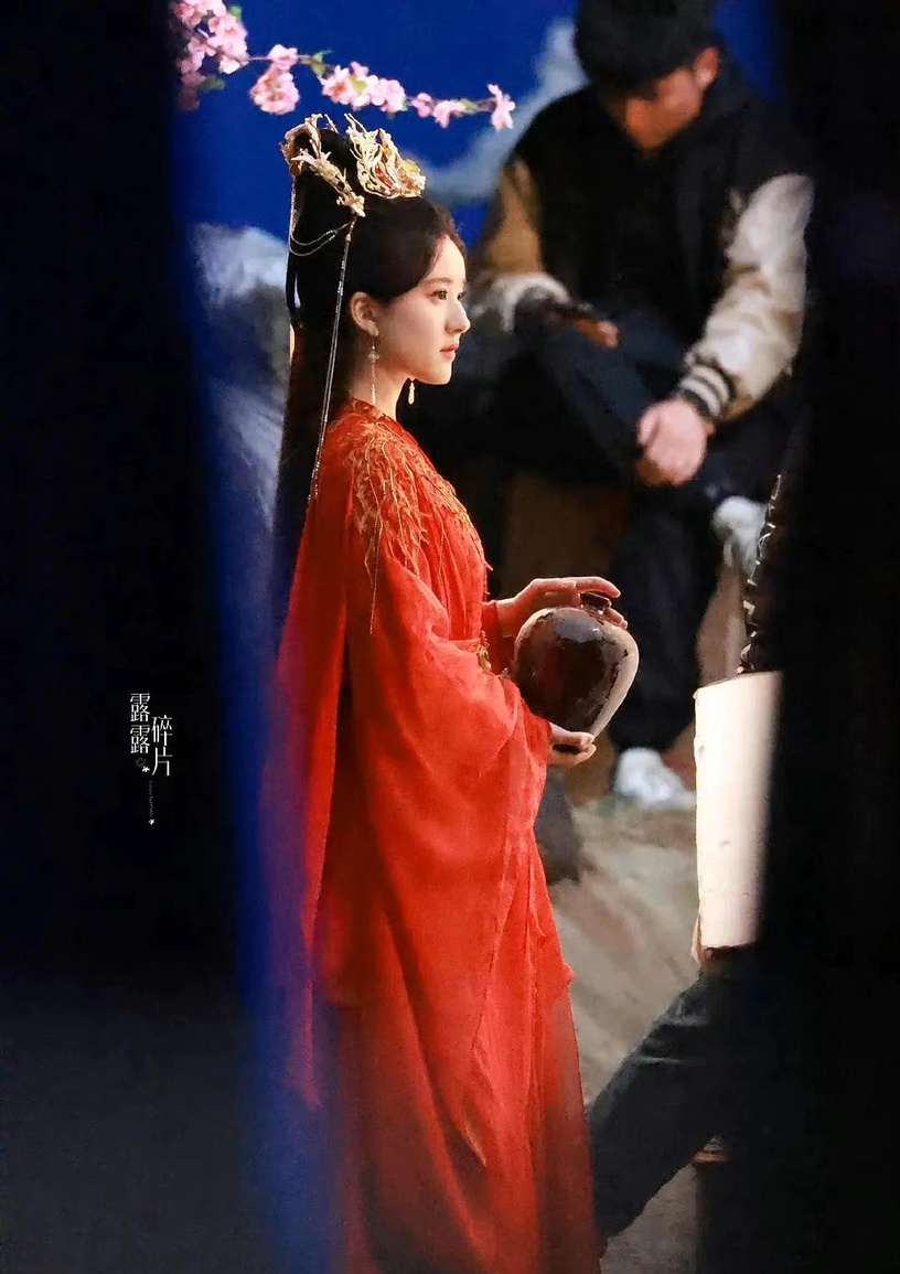 古裝仙俠劇10位女星「大婚造型」!楊超越魅惑,熱巴明豔,楊冪仙氣,劉亦菲卻醜得嚇人