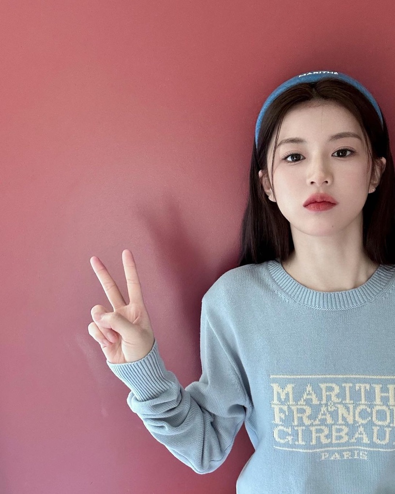 Jennie、高允貞都在畫!日常版「煙燻小貓眼妝」教學,放大矯正眼型、眼妝更深邃高級