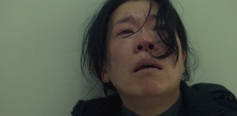 《黑暗榮耀2》阿姨被家暴不反抗惹議!女兒受威脅,「習得性無助」讓她放棄改變現況
