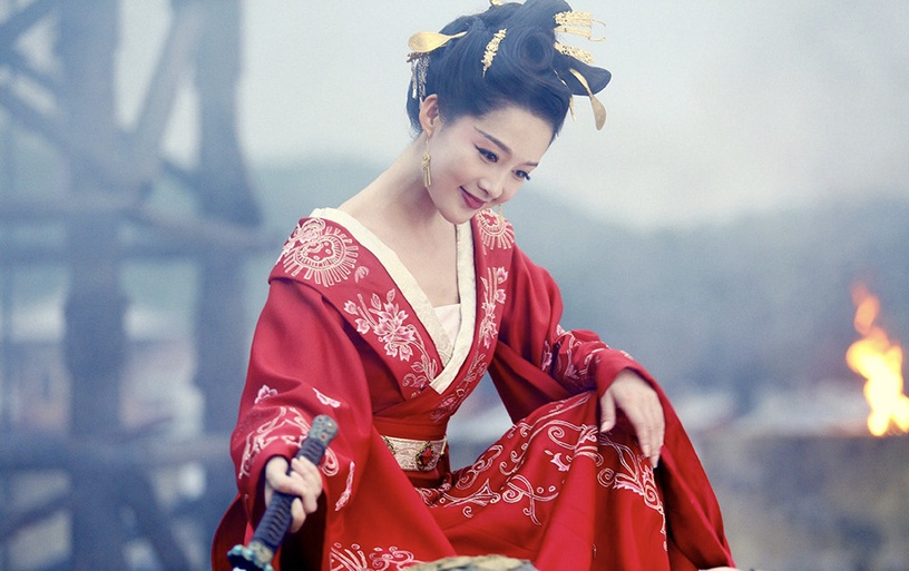 古裝劇9位女神「黑化」造型!楊冪美豔,楊超越紫眼影仍美,趙麗穎李蘭迪卻逃不過吐嘈