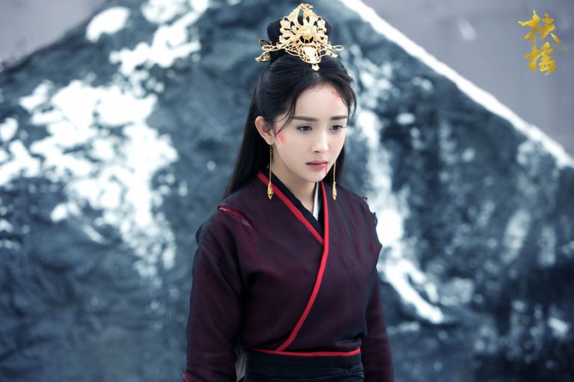 古裝劇9位女神「黑化」造型!楊冪美豔,楊超越紫眼影仍美,趙麗穎李蘭迪卻逃不過吐嘈
