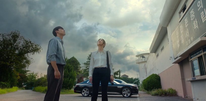 《黑暗榮耀2》劇情隱藏彩蛋!涎鎮媽名字藏伏筆,宰雋愛狗是共情,結局烏雲竟有這含義