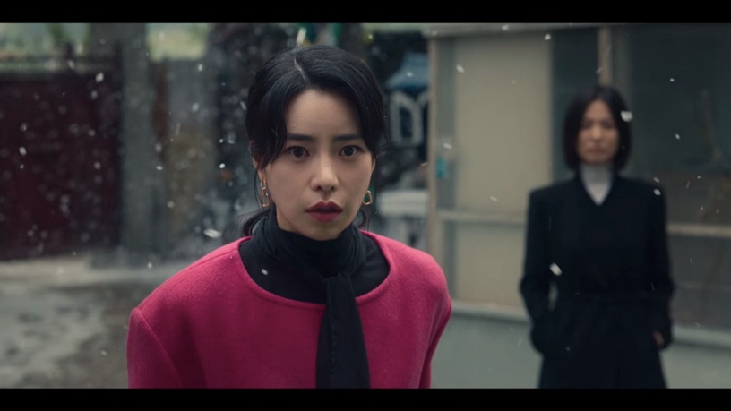 《黑暗榮耀2》細思極恐6大細節!「高跟鞋畫作」是李蓑羅跪地模樣,更衣間紙袋也有隱喻