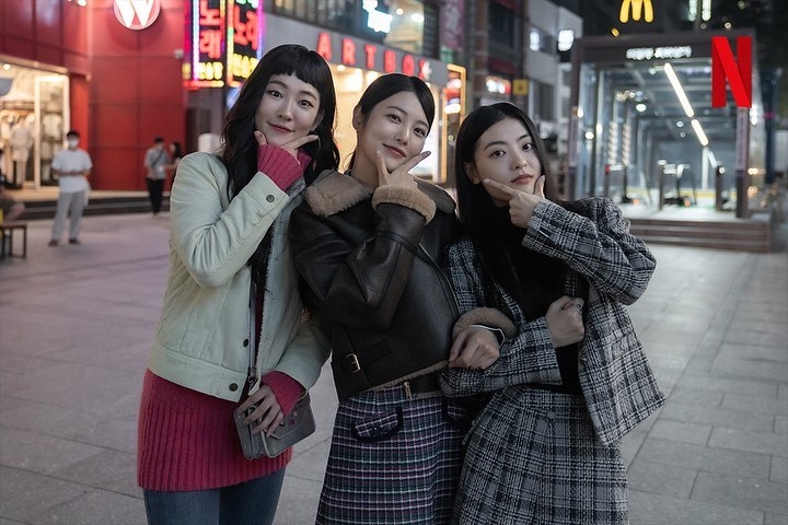 《黑暗榮耀2》5個幕後秘密!對戲的是真蛇?廉惠蘭和宋慧喬對手戲只拍一天,全都一次過