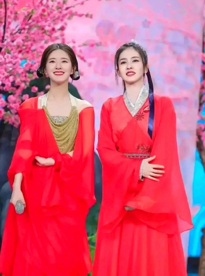 95後陸劇明星16組意外同框!王鶴棣同框趙露思,宋威龍PK許凱贏了?趙露思白鹿都輸楊穎?