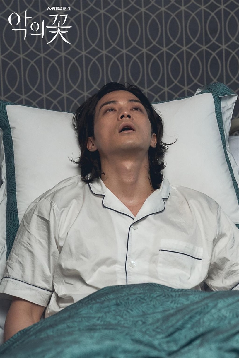 韓劇「病態演技」太搶眼!《黑暗榮耀》金赫拉為戲不穿內衣,鄭敬淏是病嬌男始祖