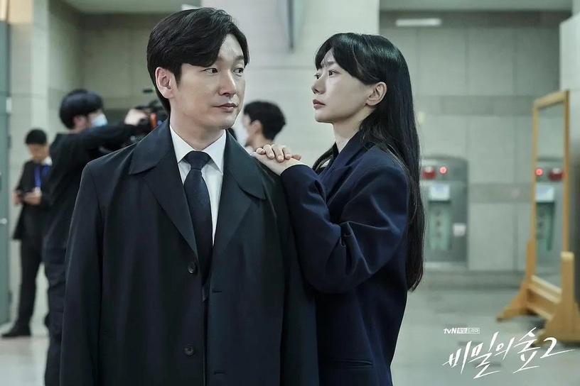 《模範計程車2》爽度不足?續集更精彩韓劇,《黑暗榮耀2》口碑爆棚,這部神劇大贏首季