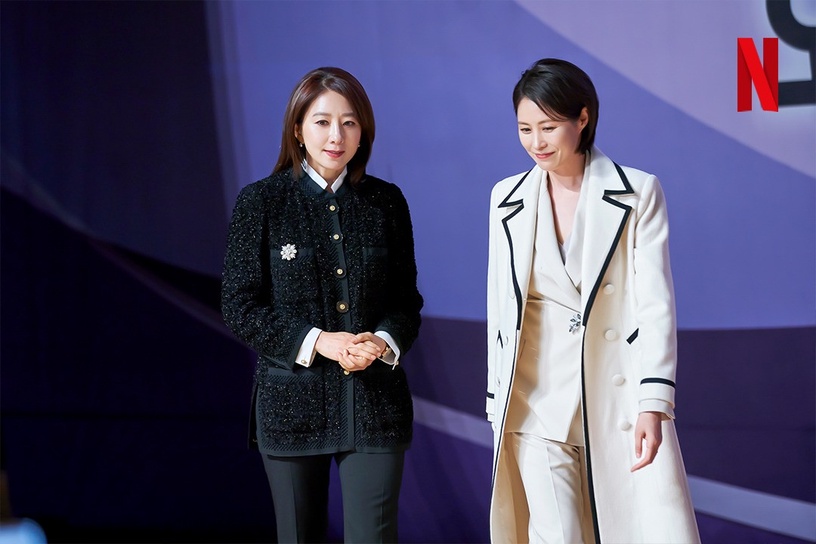 Netflix韓劇《造后者》幕後秘密!原本不是金喜愛&文素利要演?是《金三順》金宣兒和她