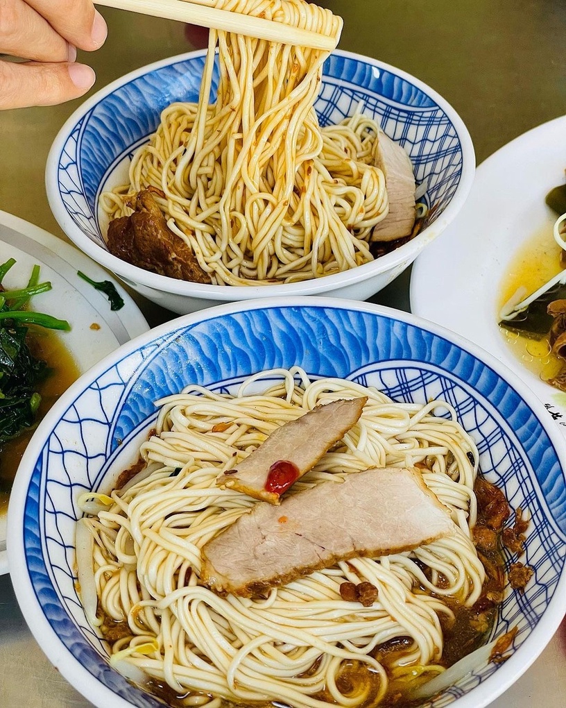 高雄鹽埕美食推薦:崛江麵店