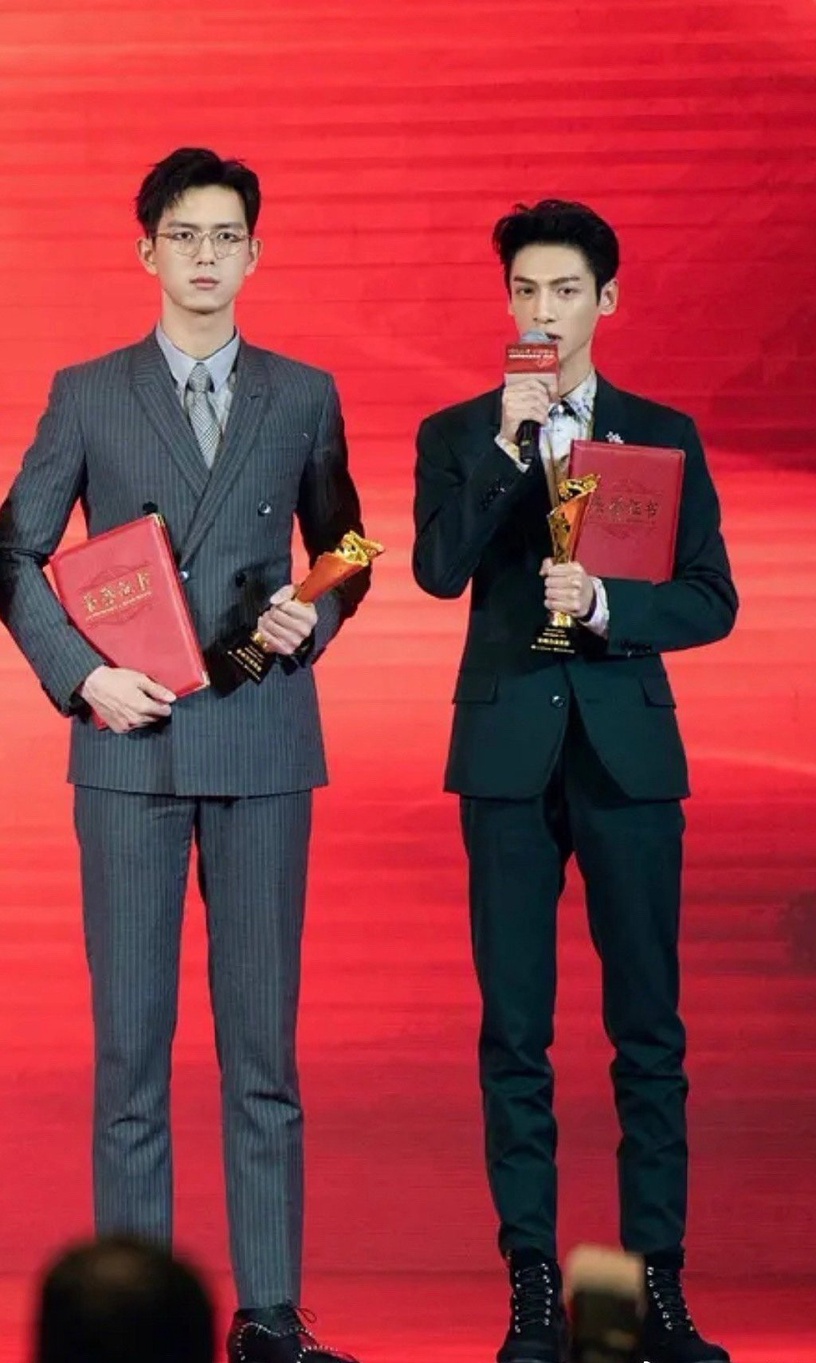 9位「比想像中矮」陸劇男星!羅雲熙同框宋軼,檀健次同框王鶴棣,聶遠同框許凱都好吃虧