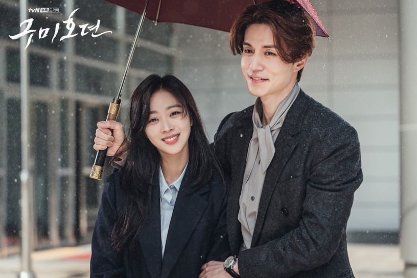 《九尾狐傳1938》李棟旭搭檔7位女星!和金素妍&劉寅娜&韓孝周都很配,搭她卻是場災難