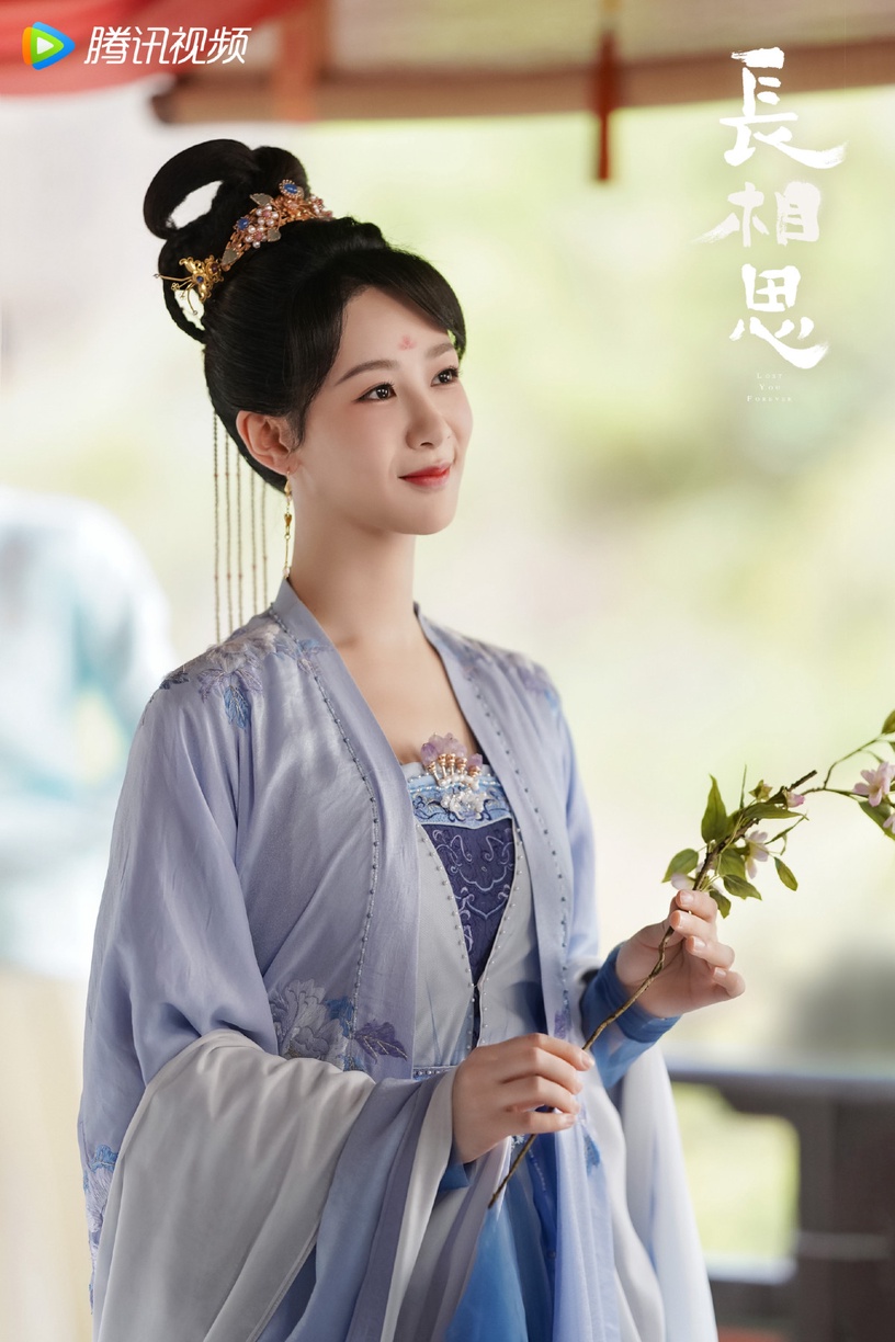 陸劇女星「抖音播放量」TOP10!白鹿輸趙露思,楊冪898億,楊紫984億,而冠軍破1062億